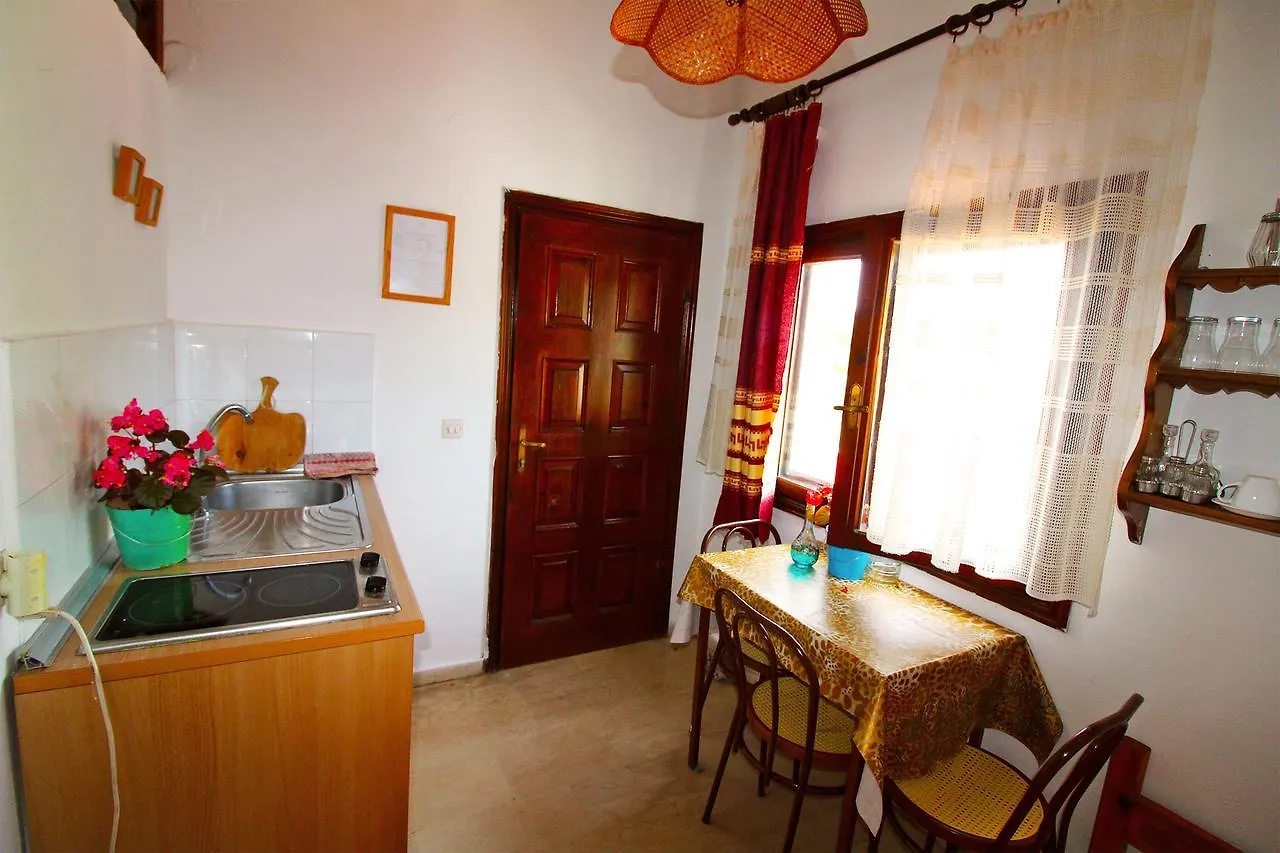 Apartment Ferienwohnung Perix House Néos Marmarás